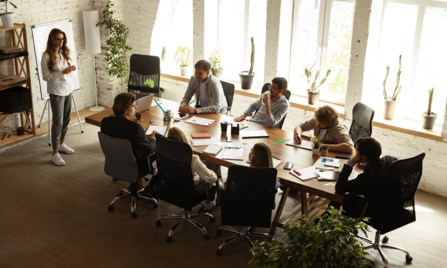 5 Estrategias para un Mensaje de Feliz Año Nuevo Empresarial que Impulse tu Negocio 5 Estrategias para un Mensaje de Feliz Año Nuevo Empresarial que Impulse tu Negocio